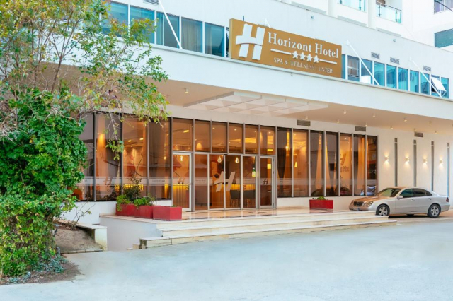 17.06 avion Bucuresti, Albania - Litoral Albania Durres, Hotel Horizont 518 EURO, 7 nopti, Mic dejun inclus