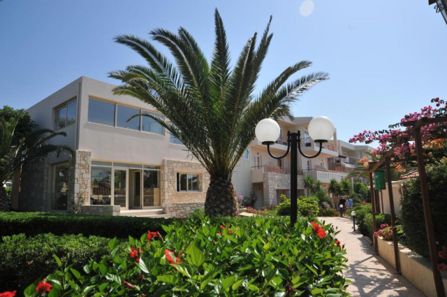 11.06 avion Bucuresti, Grecia - Creta - Heraklion Anissaras, Cretan Garden - Adult Only 479 EURO, 7 nopti, Demipensiune inclusa