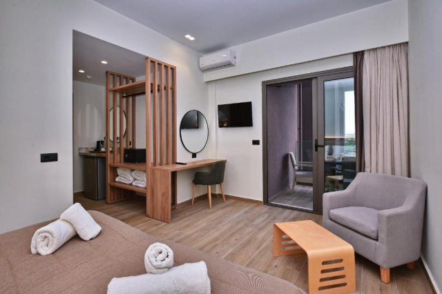 11.06 avion Bucuresti, Grecia - Creta - Heraklion Malia, Dionisos Hotel 538 EURO, 7 nopti, Demipensiune inclusa