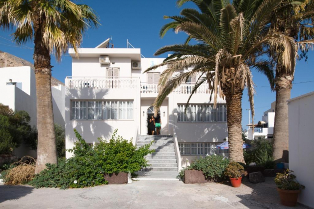 12.06 avion Bucuresti, Grecia - Santorini Kamari, Kamari Blu Boutique Hotel 596 EURO, 7 nopti, Mic dejun inclus