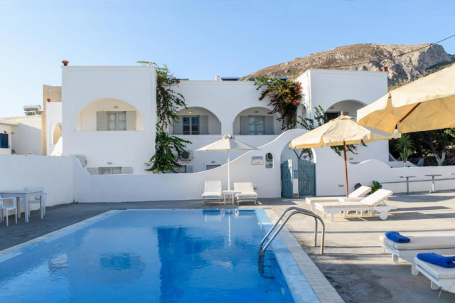 12.06 avion Bucuresti, Grecia - Santorini Kamari, Atlas Boutique Hotel 743 EURO, 7 nopti, Mic dejun inclus