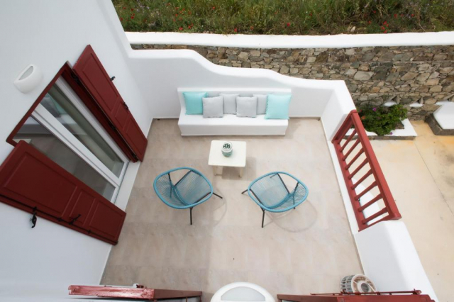 25.06 avion Bucuresti, Grecia - Mykonos Mykonos Town, Charissi Hotel 949 EURO, 7 nopti, Mic dejun inclus