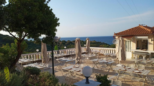 11.06 avion Bucuresti, Grecia - Zakynthos Vassilikos, Matilda Hotel 636 EURO, 7 nopti, All inclusive