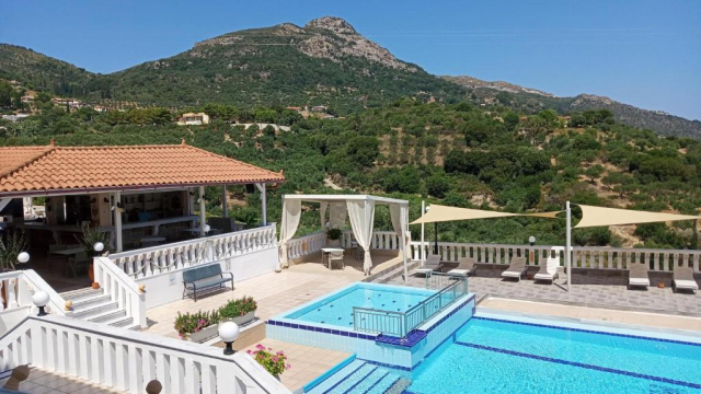 11.06 avion Bucuresti, Grecia - Zakynthos Vassilikos, Matilda Hotel 636 EURO, 7 nopti, All inclusive