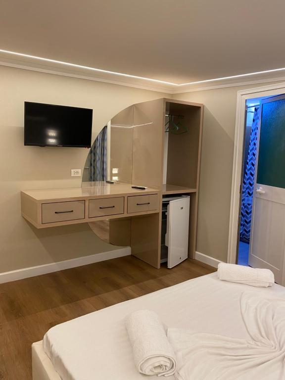 01.07 avion Bucuresti, Albania - Litoral Albania Durres, Hotel Bliss Boutique 528 EURO, 7 nopti, Mic dejun inclus