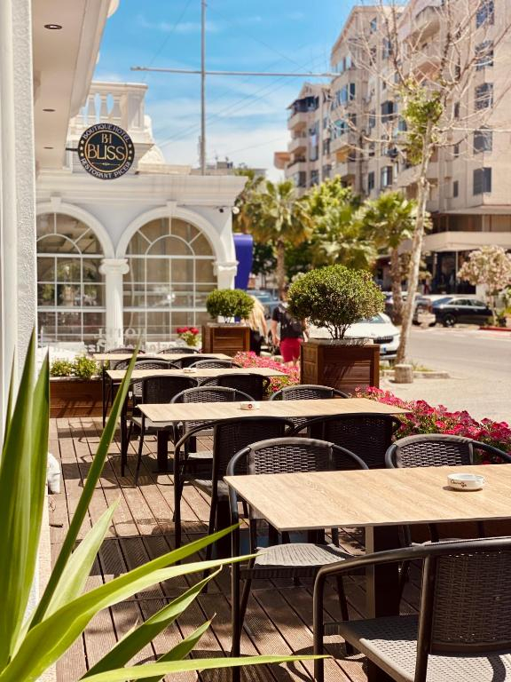 01.07 avion Bucuresti, Albania - Litoral Albania Durres, Hotel Bliss Boutique 528 EURO, 7 nopti, Mic dejun inclus