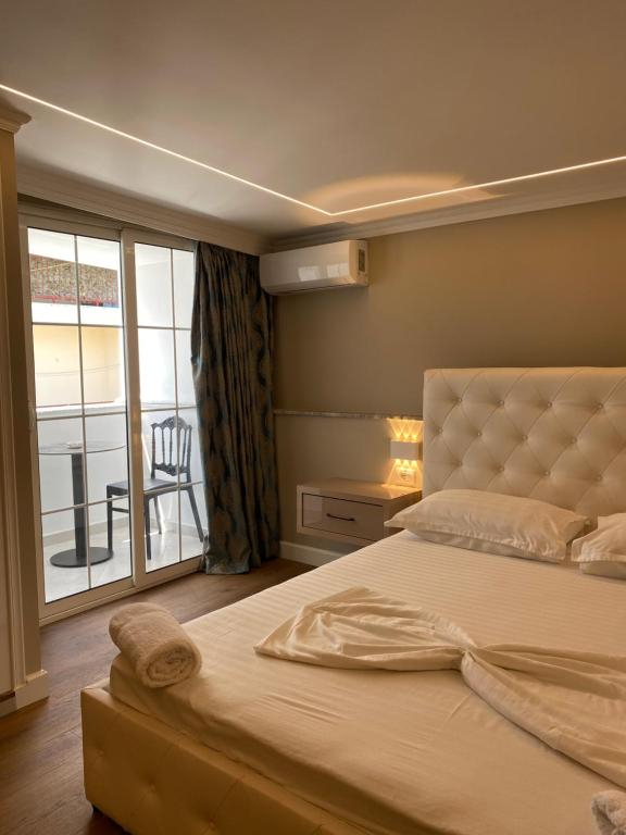 01.07 avion Bucuresti, Albania - Litoral Albania Durres, Hotel Bliss Boutique 528 EURO, 7 nopti, Mic dejun inclus