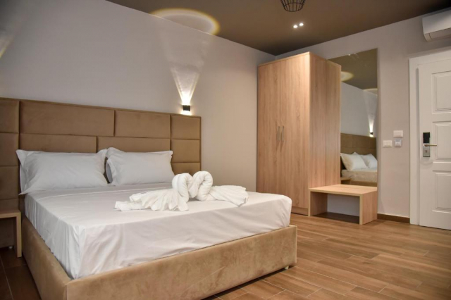 01.07 avion Bucuresti, Albania - Litoral Albania Durres, Hotel Lubjana 616 EURO, 7 nopti, Mic dejun inclus