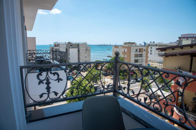 01.07 avion Bucuresti, Albania - Litoral Albania Durres, Hotel Lubjana 616 EURO, 7 nopti, Mic dejun inclus