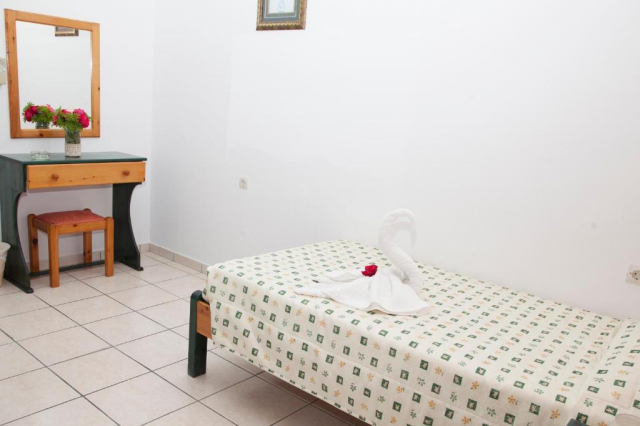 06.07 avion Bucuresti, Grecia - Kos Kefalos, Hotel Athinoula 587 EURO, 7 nopti, Mic dejun inclus