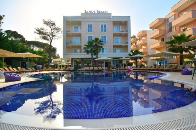 17.06 avion Bucuresti, Albania - Litoral Albania Golem, Hotel Sandy Beach Resort 802 EURO, 7 nopti, All inclusive
