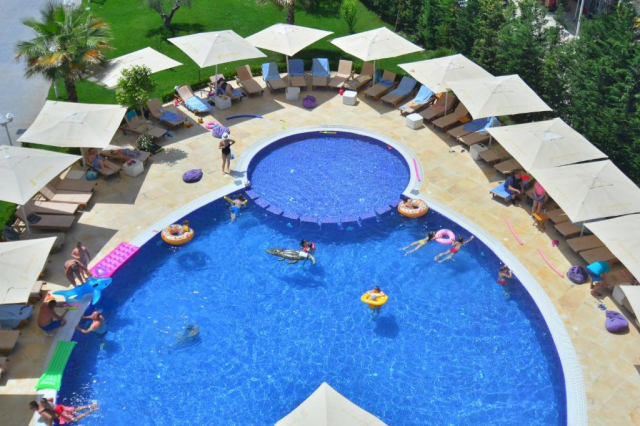 17.06 avion Bucuresti, Albania - Litoral Albania Golem, Hotel Sandy Beach Resort 802 EURO, 7 nopti, All inclusive