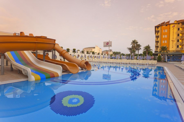 28.06 avion Bucuresti, Turcia - Antalya Alanya, Arabella World Hotel 763 EURO, 7 nopti, All inclusive