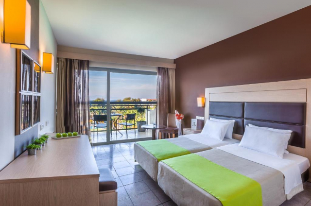 29.06 avion Bucuresti, Grecia - Kos Psalidi, Hotel Kipriotis Hippocrates - Adults Only 881 EURO, 7 nopti, All inclusive