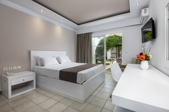 07.09 avion Bucuresti, Grecia - Kos Mastichari, Gaia Royal Hotel 979 EURO, 7 nopti, All inclusive