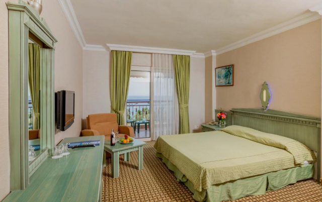 05.07 avion Bucuresti, Turcia - Antalya Alanya, Holiday Park Resort 704 EURO, 7 nopti, Ultra all inclusive