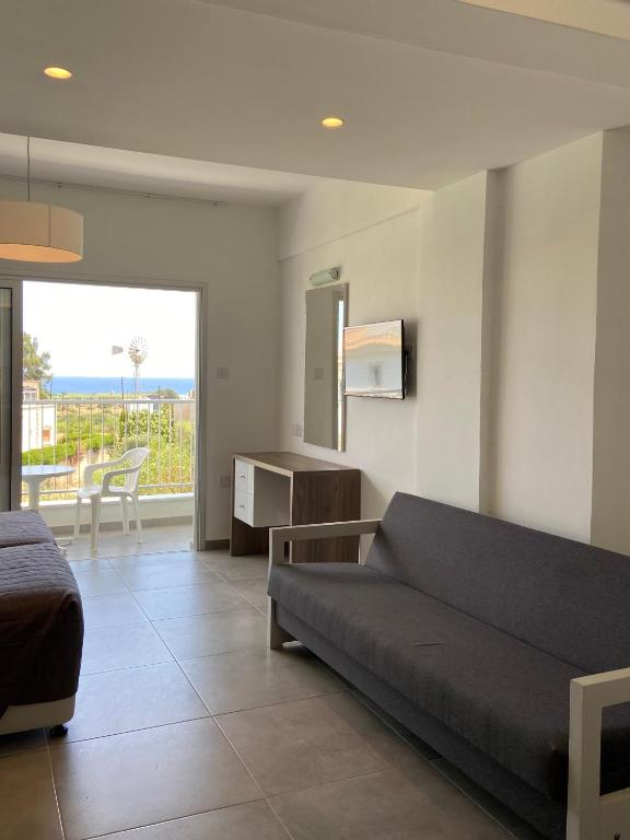 21.06 avion Sibiu, Cipru - Zona Larnaca Protaras, Sweet Memories Hotel Apartments 430 EURO, 7 nopti, Fara masa