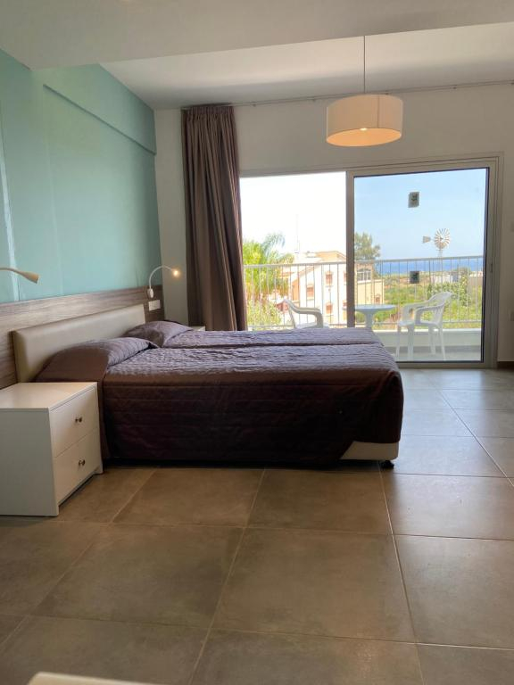 21.06 avion Sibiu, Cipru - Zona Larnaca Protaras, Sweet Memories Hotel Apartments 430 EURO, 7 nopti, Fara masa