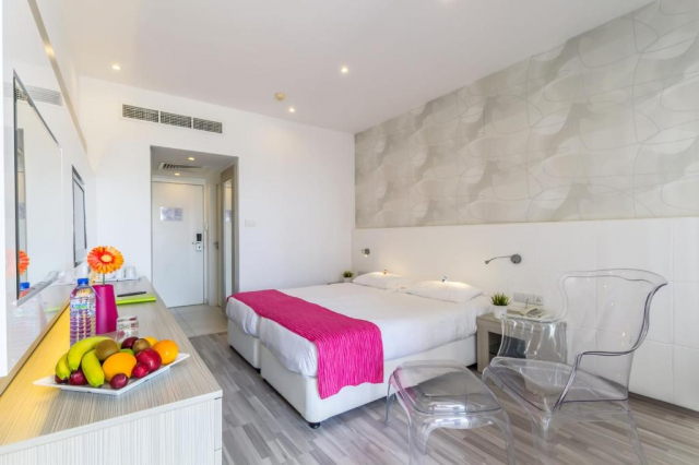 28.06 avion Sibiu, Cipru - Zona Larnaca Ayia Napa, Hotel Margadina 724 EURO, 7 nopti, Mic dejun inclus