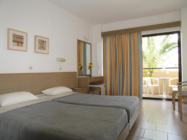 01.07 avion Bucuresti, Grecia - Rhodos Ialyssos, Summerland Hotel 508 EURO, 7 nopti, Mic dejun inclus