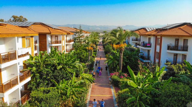 05.07 avion Bucuresti, Turcia - Antalya Alanya, Eftalia Village Resort 1008 EURO, 7 nopti, All inclusive