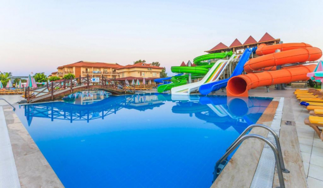 17.09 avion Bucuresti, Turcia - Antalya Alanya, Eftalia Village Resort 743 EURO, 7 nopti, All inclusive