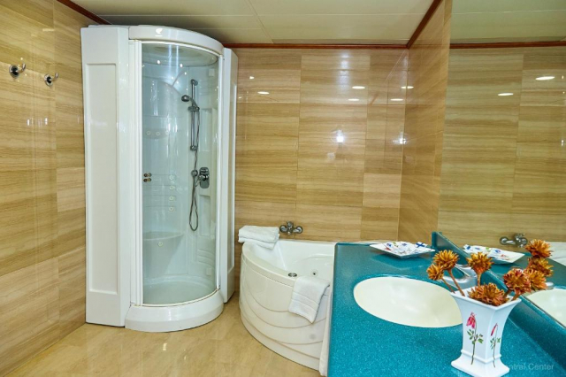 07.07 avion Bucuresti, Spania - Tenerife Playa de las Americas, Hotel Zentral Center 920 EURO, 7 nopti, Fara masa