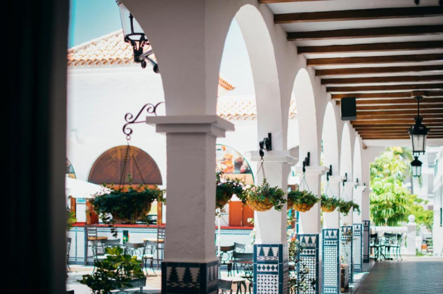 07.07 avion Bucuresti, Spania - Tenerife Los Cristianos, Hotel Beverly Hills Heights 969 EURO, 7 nopti, Mic dejun inclus
