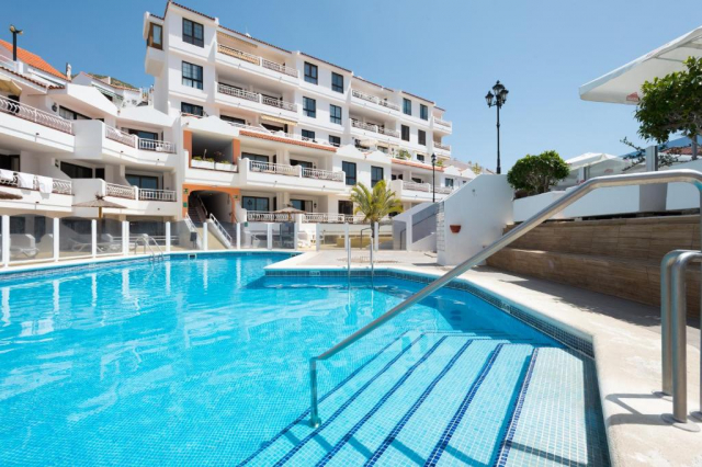07.07 avion Bucuresti, Spania - Tenerife Los Cristianos, Club Tenerife 1008 EURO, 7 nopti, Fara masa