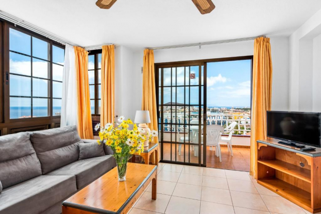 07.07 avion Bucuresti, Spania - Tenerife Los Cristianos, Club Tenerife 1008 EURO, 7 nopti, Fara masa