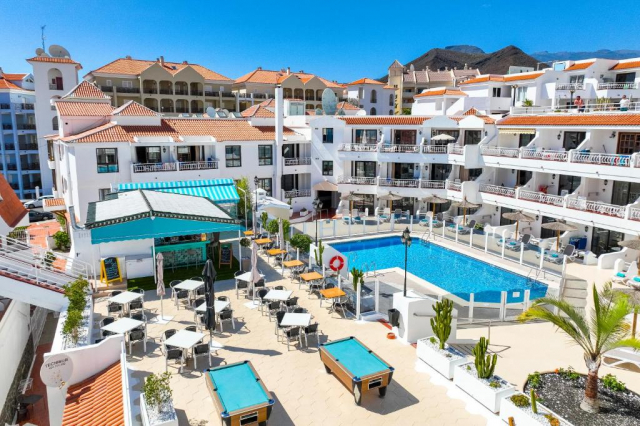 07.07 avion Bucuresti, Spania - Tenerife Los Cristianos, Club Tenerife 1008 EURO, 7 nopti, Fara masa