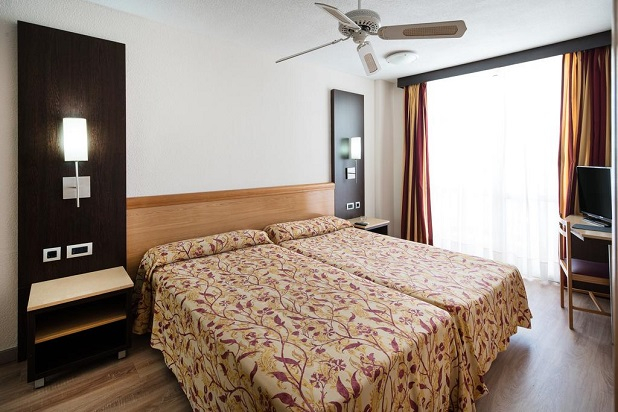 07.07 avion Bucuresti, Spania - Tenerife Playa de las Americas, Hotel Catalonia Oro Negro 1018 EURO, 7 nopti, Demipensiune inclusa