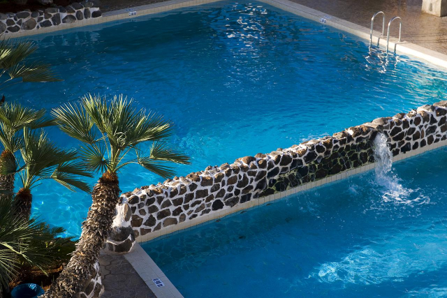 07.07 avion Bucuresti, Spania - Tenerife Playa de las Americas, Hotel Las Piramides Resort 910 EURO, 7 nopti, Fara masa