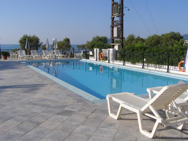 10.09 avion Bucuresti, Grecia - Zakynthos Laganas, Andreolas Beach 577 EURO, 7 nopti, Mic dejun inclus
