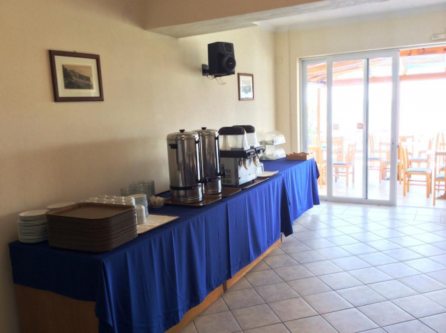 10.09 avion Bucuresti, Grecia - Zakynthos Laganas, Andreolas Beach 577 EURO, 7 nopti, Mic dejun inclus