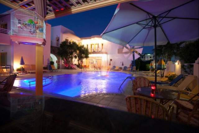 03.09 avion Bucuresti, Grecia - Creta - Heraklion Gouves, Cosmi Apartments 518 EURO, 7 nopti, Fara masa