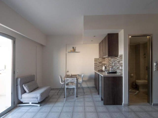 23.07 avion Bucuresti, Grecia - Creta - Heraklion Hersonissos, Aristo Apartments 518 EURO, 7 nopti, Fara masa