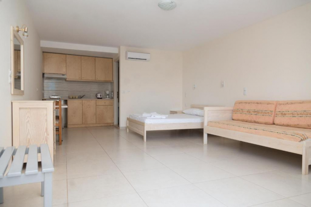 30.07 avion Bucuresti, Grecia - Creta - Heraklion Malia, Sunset Malia Studios & Apartments 636 EURO, 7 nopti, Fara masa