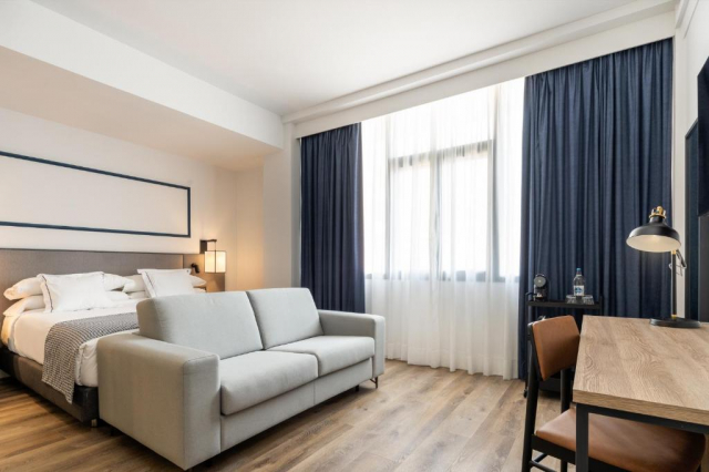 21.07 avion Bucuresti, Spania - Gran Canaria Las Palmas, Hotel LIVVO Fataga 753 EURO, 7 nopti, Fara masa