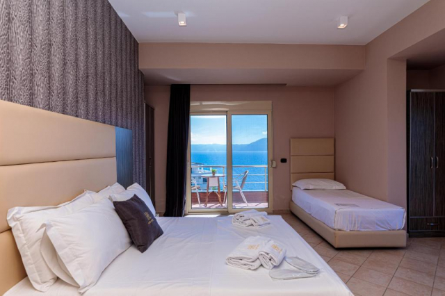 29.07 avion Bucuresti, Albania - Litoral Albania Vlora, Hotel Aliko 479 EURO, 7 nopti, Mic dejun inclus