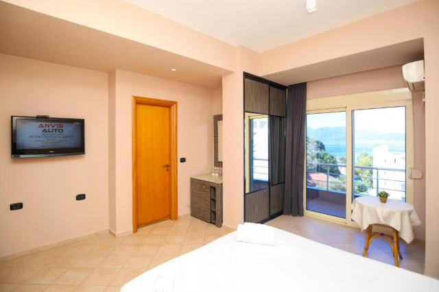 29.07 avion Bucuresti, Albania - Litoral Albania Vlora, Hotel Aliko 479 EURO, 7 nopti, Mic dejun inclus