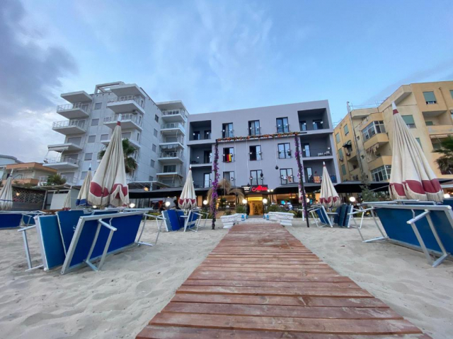 29.07 avion Bucuresti, Albania - Litoral Albania Durres, Hotel Alion 704 EURO, 7 nopti, Mic dejun inclus