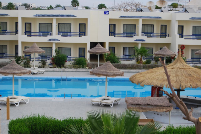 26.07 avion Bucuresti, Egipt - Regiunea Sharm el Sheikh Sharm El Sheikh, Cataract Resort Naama Bay 459 EURO, 7 nopti, All inclusive
