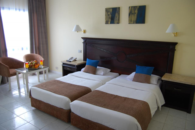 26.07 avion Bucuresti, Egipt - Regiunea Sharm el Sheikh Sharm El Sheikh, Cataract Resort Naama Bay 459 EURO, 7 nopti, All inclusive