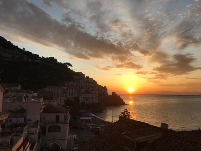 31.07 avion Bucuresti, Italia - Coasta Amalfitana Amalfi, Croce di Amalfi - Adults only 1086 EURO, 7 nopti, Mic dejun inclus
