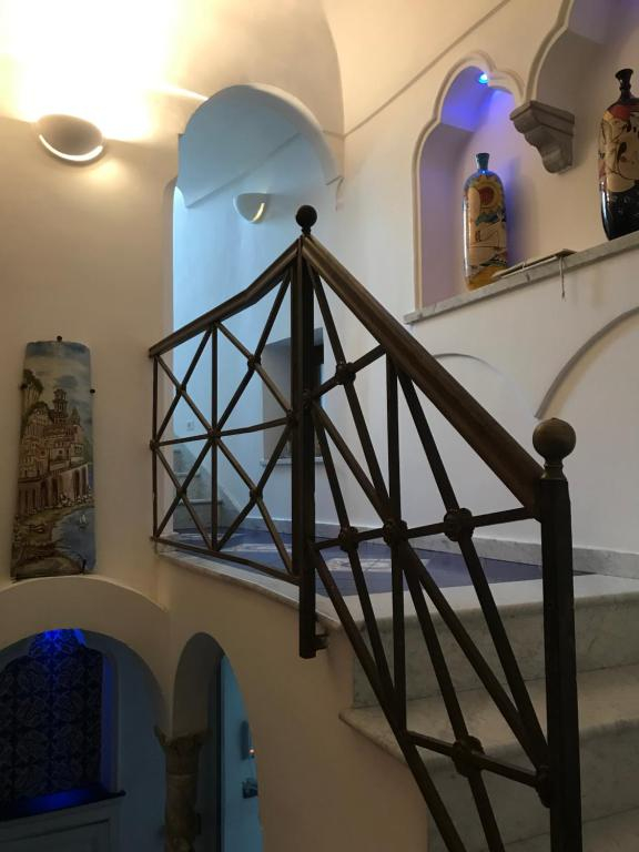 31.07 avion Bucuresti, Italia - Coasta Amalfitana Amalfi, Croce di Amalfi - Adults only 1086 EURO, 7 nopti, Mic dejun inclus