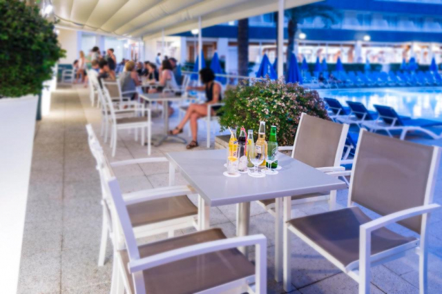 03.09 avion Bucuresti, Spania - Costa Brava - Barcelona Lloret de Mar, Hotel GHT Aquarium & Spa 714 EURO, 7 nopti, Mic dejun inclus