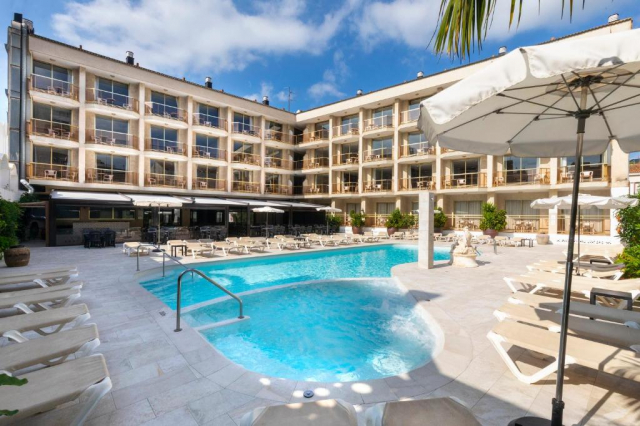 03.09 avion Bucuresti, Spania - Costa Brava - Barcelona Calella, Aparthotel Miami Park 675 EURO, 7 nopti, Fara masa