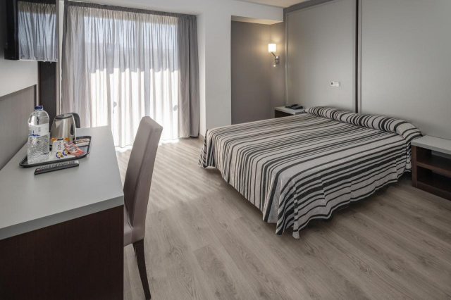 03.09 avion Bucuresti, Spania - Costa Brava - Barcelona Calella, Hotel Summer 685 EURO, 7 nopti, Demipensiune inclusa
