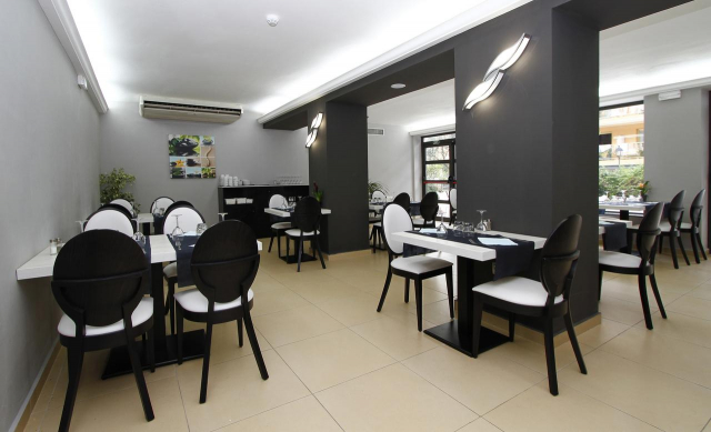 03.09 avion Bucuresti, Spania - Costa Brava - Barcelona Calella, Hotel Summer 685 EURO, 7 nopti, Demipensiune inclusa